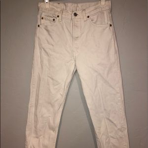 White 501 Levi’s jeans